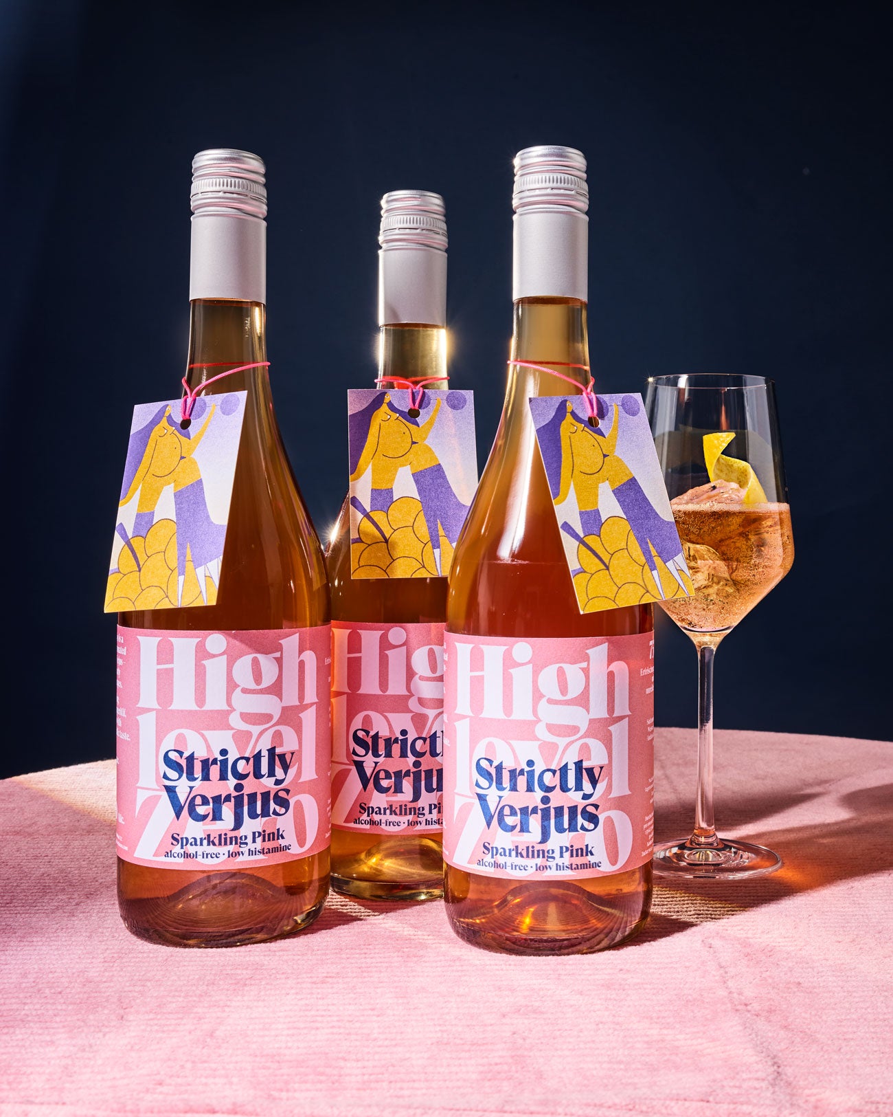 Strictly Verjus Sparkling Pink 3 x 750 ml - alkoholfrei
